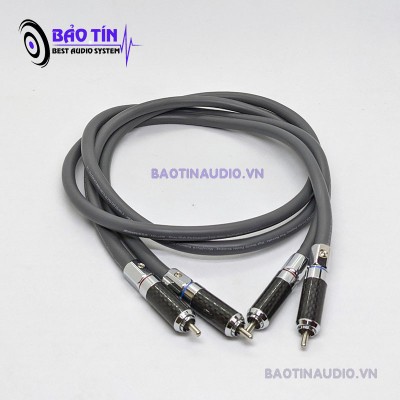 DÂY AV MONSTER JACK QED